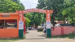 यूपी में भैंस चरा रहे युवक को पुलिस ने थाने में ले जाकर डंडों से पीटा, रिश्वत में लिए 1 लाख रुपये