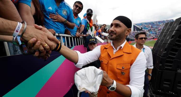 IND vs AUS: Harbhajan Singh Picks Successor To Ravichandran Ashwin For Team India