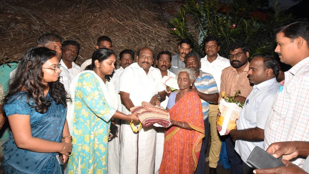 தொடர் மழையால் கடந்த 3 நாட்களில் 189 வீடுகள் இடிந்து சேதம்: தமிழகத்தில் எங்கு தெரியுங்களா? Thanjavur news 189 houses collapsed in last 3 days due to incessant rains tnn தொடர் மழையால் கடந்த 3 நாட்களில் 189 வீடுகள் இடிந்து சேதம்: தமிழகத்தில் எங்கு தெரியுங்களா?