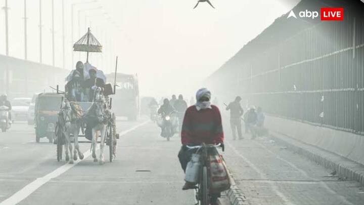 मौसम विभाग का कहना है कि आने वाले दिनों में कोहरा बढ़ेगा. अंबाला, कुरुक्षेत्र, कैथल, करनाल, पानीपत, सोनीपत, जींद, महेंद्रगढ़, सिरसा, हिसार, रोहतक, भिवानी, चरखी दादरी, झज्जर, रेवाड़ी, गुरुग्राम और फरीदाबाद में सुबह-शाम कोहरा छाए रहने की संभावना है.