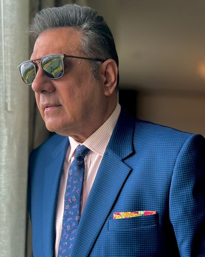 एक्टर ने एक बातचीत के दौरान कहा था कि जब भी मैं बोलता था तो पहले ही डर महसूस होने लगता कि लोग मजाक बनाएंगे, लेकिन बाद में एहसास हुआ कि आप हमेशा तो डर नहीं सकते. बोमन ने बताया कि फिर उनकी मां ने उन्हें स्पीच थेरेपी लेने को कहा और इसकी मदद से वो काफी हद तक ठीक हो गए.