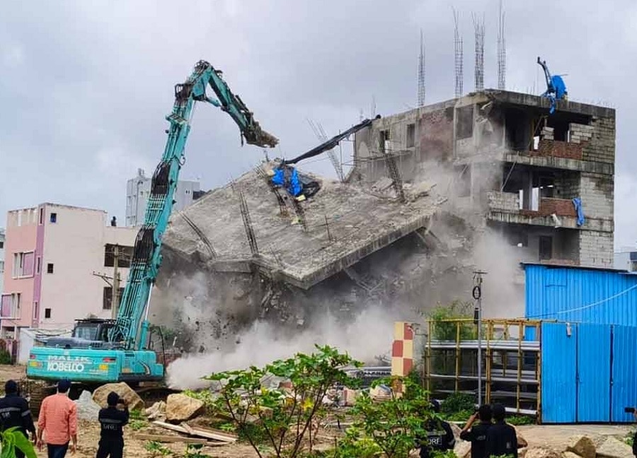 HYDRA Demolitions: హైడ్రా మిగిల్చిన ఆర్థిక  నష్టాల బాధ్యత  ఎవరిది? కోర్టు తీర్పుపై సర్వత్రా ఉత్కంఠ