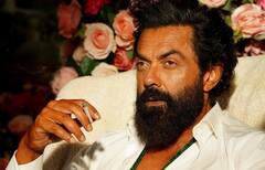 Animal के 1 साल पूरे होने पर भावुक हुए बॉबी देओल, ‘अबरार’ की अनदेखी तस्वीरों के साथ मनाया कमबैक का जश्न