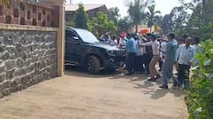 Eknath Shinde Daregaon: ताप ओसरला, एकनाथ शिंदे दरेगावातील जननी आईच्या दर्शनाला; तीन दिवसानंतर काळजीवाहू मुख्यमंत्री जनतेसमोर, Photo's