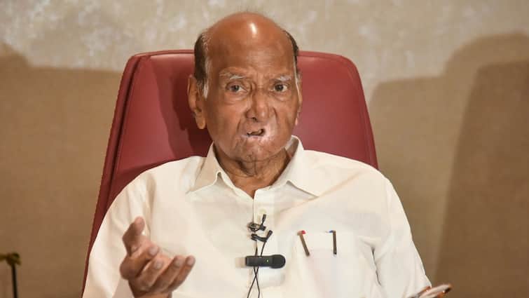 शरद पवार गुट के इस नेता ने EC में जमा कराए 9 लाख रुपये, अजित पवार के खिलाफ EVM की होगी जांच? yugendra Pawar NCP SP Leader Paid 9 Lakhs Rupees as Fee To ECI EVM Microcontroller Verification against Ajit Pawar शरद पवार गुट के इस नेता ने EC में जमा कराए 9 लाख रुपये, अजित पवार के खिलाफ EVM की होगी जांच?