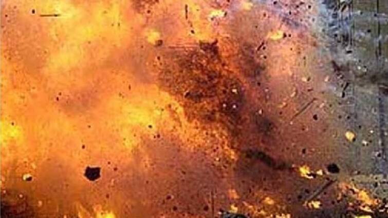 Pakistan: 3 children killed after toy bomb explodes in Khyber பொம்மையால் வந்த வினை! - தரையில் கிடந்ததை எடுத்துப்பார்த்த 3 சிறுவர்கள் பலி!  
