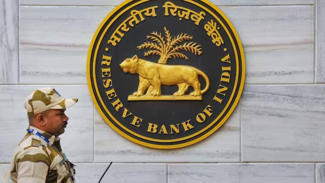 RBI Rules: சிபில் ஸ்கோர், ஆர்பிஐ-யின் 6 முக்கிய விதிகள் - உங்கள் வங்கி இந்த தகவல்களை வழங்குகிறதா?