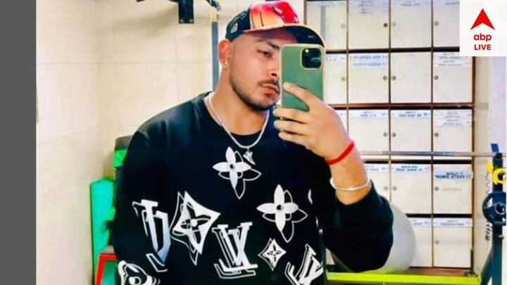 পৃথ্বীকে নিয়ে অসন্তোষ প্রকাশ করেছিলেন প্রাক্তন ভারতীয় ক্রিকেটার মহম্মদ কাইফও। দিল্লি ক্য়াপিটালসে পন্টিংয়ের সহকারী হিসেবে কাজ করেছিলেন কাইফ। সেই অভিজ্ঞতা থেকে তাঁর মনে হয়েছে পৃথ্বী সুযোগের সদ্বব্য়বহার করতে পারেননি।