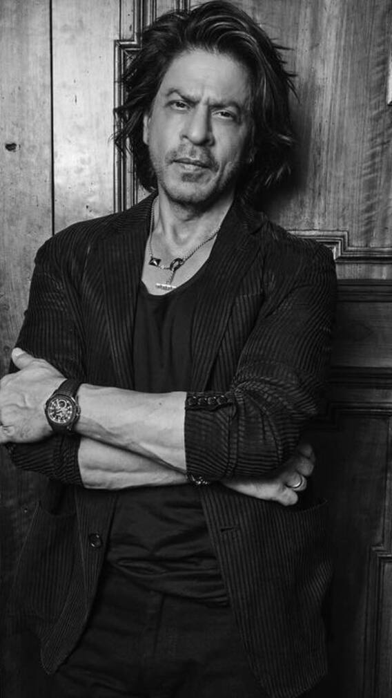 शाहरुख की कंपनी की शराब खरीदने से पहले हो जाएं सावधान, बिगड़ सकता है बजट!