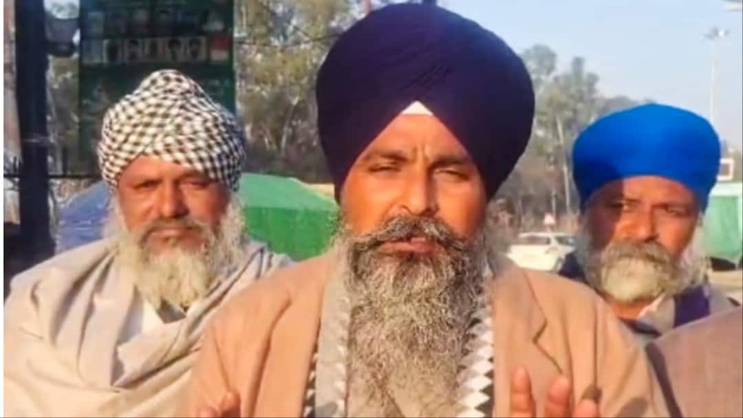 किसान नेता सरवन पंढेर ने हरियाणा के कृषि मंत्री पर लगाया बड़ा आरोप, 'अगर आंदोलन करने से देश का विकास...' Sarwan Singh Pandher targeted Haryana Agriculture Minister Shyam Singh Rana and Union Minister Ravneet Singh Bittu किसान नेता सरवन पंढेर ने हरियाणा के कृषि मंत्री पर लगाया बड़ा आरोप, 'अगर आंदोलन करने से देश का विकास...'