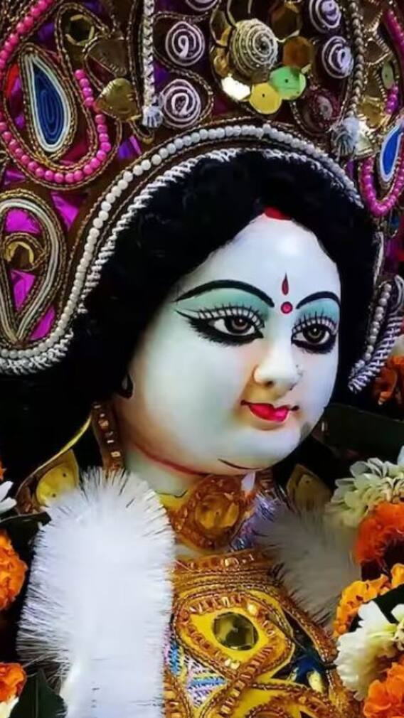 রবিবার না সোমবার, সরস্বতী পুজো ঠিক কবে? কখন দেবেন পুষ্পাঞ্জলি?