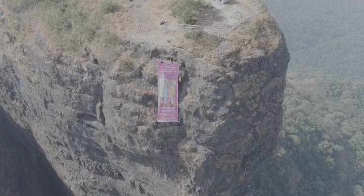 राज्याच्या विधानसभा निवडणुकीचा निकाल 23 नोव्हेंबरला जाहीर झाला असून महायुतीला बहुमत मिळालं आहे.