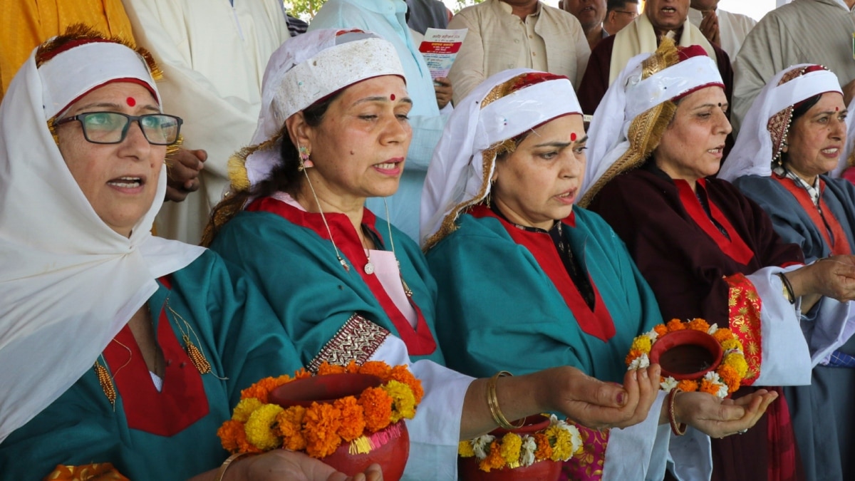 कश्मीरी पंडित महिलाओं से नहीं छीना जा सकता प्रवासी का दर्जा, HC की अहम टिप्पणी