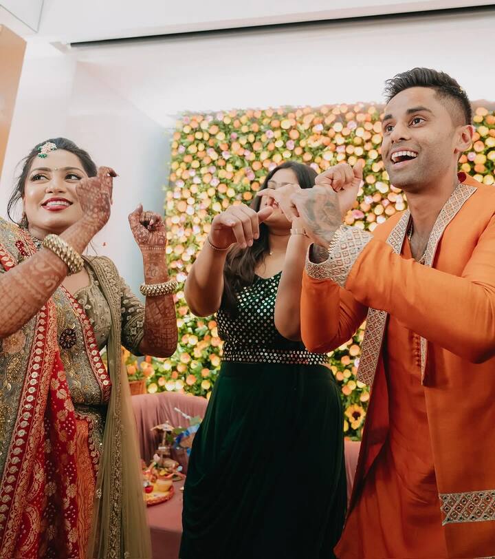 સૂર્યકુમાર યાદવે લગ્નમાં પોતાની ફરજો અને સંબંધને દિલથી નિભાવ્યા હતા. તેણે પરિવારમાં પણ પોતાની જવાબદારીઓ ઉત્તમ રીતે નિભાવી હતી