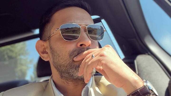 'साबरमती रिपोर्ट'मध्ये विक्रांत मेस्सीसोबत राशी खन्ना आणि रिद्धि डोगरा यांनी स्क्रिन शेअर केली आहे. याचं दिग्दर्शन धीरज सरनानं केला आहे. हा चित्रपट साबरमती एक्सप्रेसच्या एस-6 कोचमध्ये आग लागल्याच्या प्रसंगासंदर्भात आहे.