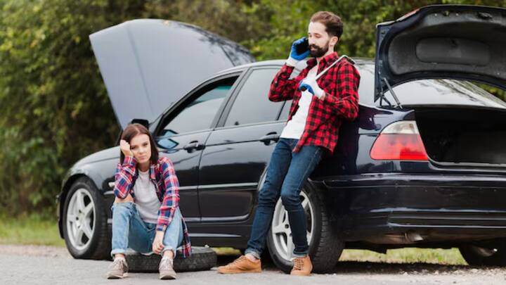 रोजी हडसन नाम की इस महिला ने दावा किया कि वह अपने फोन पर खराब सिग्नल की वजह से पार्किंग फीस का पेमेंट करने में असमर्थ थी. इसी वजह से पेमेंट में पांच मिनट की देरी हो गई जिसके चलते उस पर 2 लाख रुपये का जुर्माना लगा दिया गया.