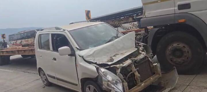 वारंवार होणाऱ्या  या अपघातामुळे परशुराम घाटातील वाहतुकीचा प्रश्न एरणीवर आहे.