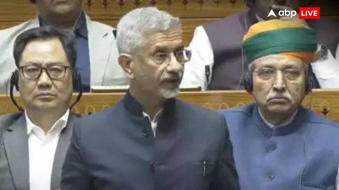 India China Relations: 'सीमा पर शांति और स्थिरता भारत-चीन के सामान्य संबंधों की पहली शर्त', लोकसभा में बोले एस जयशंकर Parliament Winter Session EAM S Jaishankar Speak On India China relations And Situation On LAC India China Relations: 'सीमा पर शांति और स्थिरता भारत-चीन के सामान्य संबंधों की पहली शर्त', लोकसभा में बोले एस जयशंकर