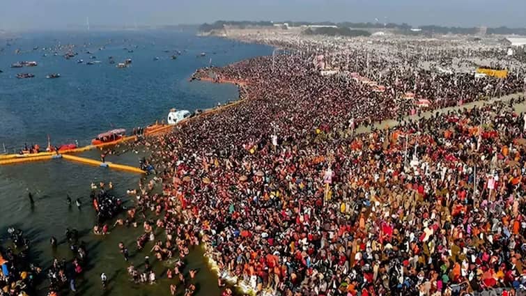 Record of head count will also be made in Mahakumbh counting of devotees AI based camera ann Mahakumbh 2025 में हेड काउंट का भी बनेगा अनूठा रिकॉर्ड, एआई कैमरों से होगी श्रद्धालुओं की गिनती