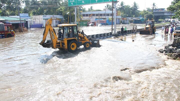 சேலம் பெங்களூரு தேசிய நெடுஞ்சாலையில் போக்குவரத்து பாதிப்பு.