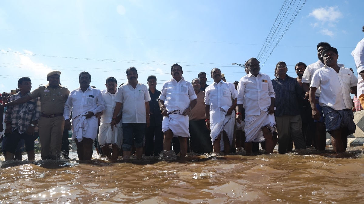 வேட்டியை மடித்து களத்தில் இறங்கிய இபிஎஸ்.. ”திறமையற்ற முதலமைச்சரால் தூங்காமல் இருக்கும் மக்கள்”