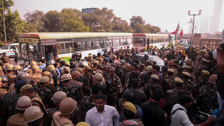 Noida: Farmers Detained At Dalit Prerna Sthal As Police Clear Protest Site Amid Heavy Deployment