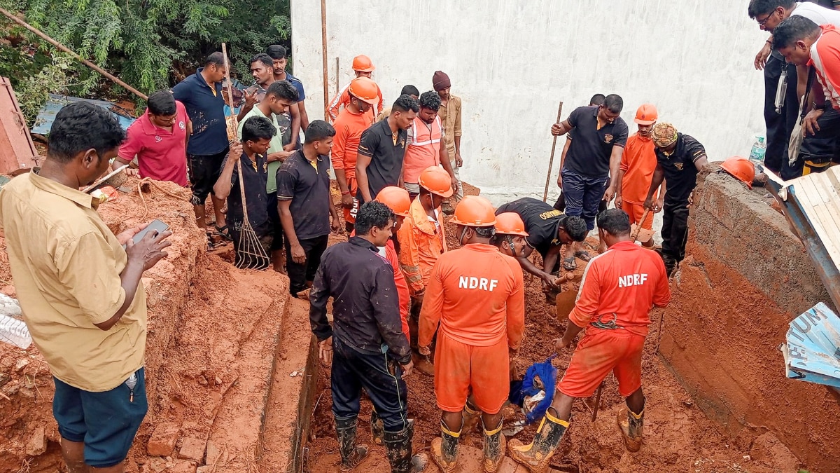 Cyclone Fengal: 7 Bodies Recovered After Mudslide In Tiruvannamalai, Rs ...