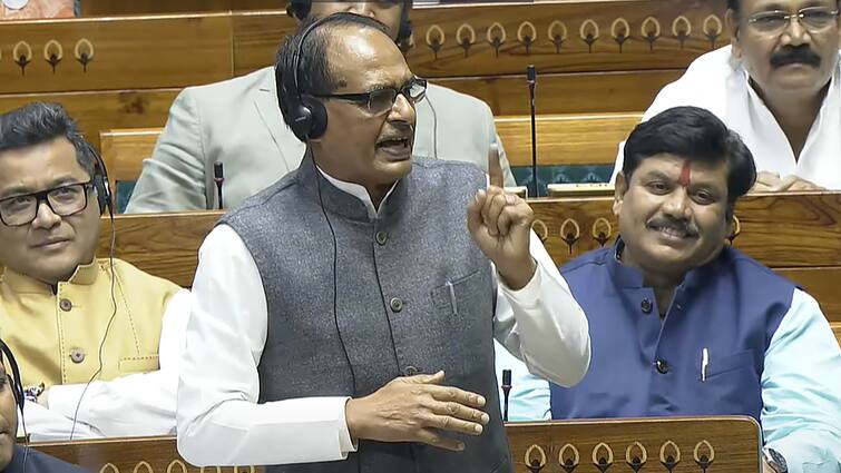 'Bengal Govt Diverting Central Funds To Benefit Undeserving People': Shivraj Chouhan