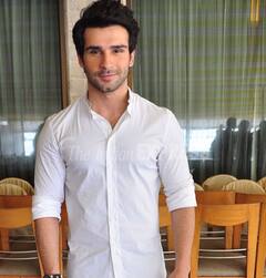 दो फिल्में फ्लॉप हुईं तो इस एक्टर ने बॉलीवुड को कह दिया था अलविदा, अब 4700 करोड़ की चला रहा कंपनी