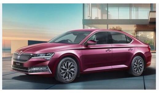 Skoda Kylaq ਦੀਆਂ ਵਿਸ਼ੇਸ਼ਤਾਵਾਂ ਅਤੇ ਪਾਵਰਟ੍ਰੇਨ  ਇਸ ਕਾਰ ਵਿੱਚ 446 ਲੀਟਰ ਦੀ ਬੂਟ ਸਪੇਸ ਹੈ, ਜੋ ਕਿ ਇੱਕ ਫੈਮਿਲੀ ਕਾਰ ਦੇ ਰੂਪ ਵਿੱਚ ਕਾਫ਼ੀ ਉਪਯੋਗੀ ਹੈ। ਇਸ 'ਚ 8-ਇੰਚ ਇੰਸਟਰੂਮੈਂਟ ਕਲੱਸਟਰ ਅਤੇ 10.1-ਇੰਚ ਟੱਚਸਕ੍ਰੀਨ ਇੰਫੋਟੇਨਮੈਂਟ ਸਿਸਟਮ ਹੈ। Skoda Kylaq 1.0-ਲੀਟਰ ਟਰਬੋ-ਪੈਟਰੋਲ ਇੰਜਣ ਨਾਲ ਲੈਸ ਹੈ। ਵਾਹਨ 'ਚ ਲਗਾਇਆ ਗਿਆ ਇਹ ਇੰਜਣ 115 hp ਦੀ ਪਾਵਰ ਦਿੰਦਾ ਹੈ ਅਤੇ 178 Nm ਦਾ ਟਾਰਕ ਜਨਰੇਟ ਕਰਦਾ ਹੈ। ਇਸ ਇੰਜਣ ਦੇ ਨਾਲ ਇੱਕ 6-ਸਪੀਡ ਟਾਰਕ ਕਨਵਰਟਰ ਆਟੋਮੈਟਿਕ ਗਿਅਰ ਬਾਕਸ ਉਪਲਬਧ ਹੈ।