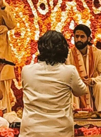 நான்கு வருடங்கள் மட்டுமே சமூகமாக சென்ற இவர்களின் திருமண வாழ்க்கையில் ஏற்பட்ட ஒரு சிறு கருத்து வேறுபாடு விவாகரத்தில் முடிந்தது. அதன்படி இருவருமே 2021-ஆம் ஆண்டு விவாகரத்து பெற்று பிரிய உள்ளதாக அறிவித்தனர்.