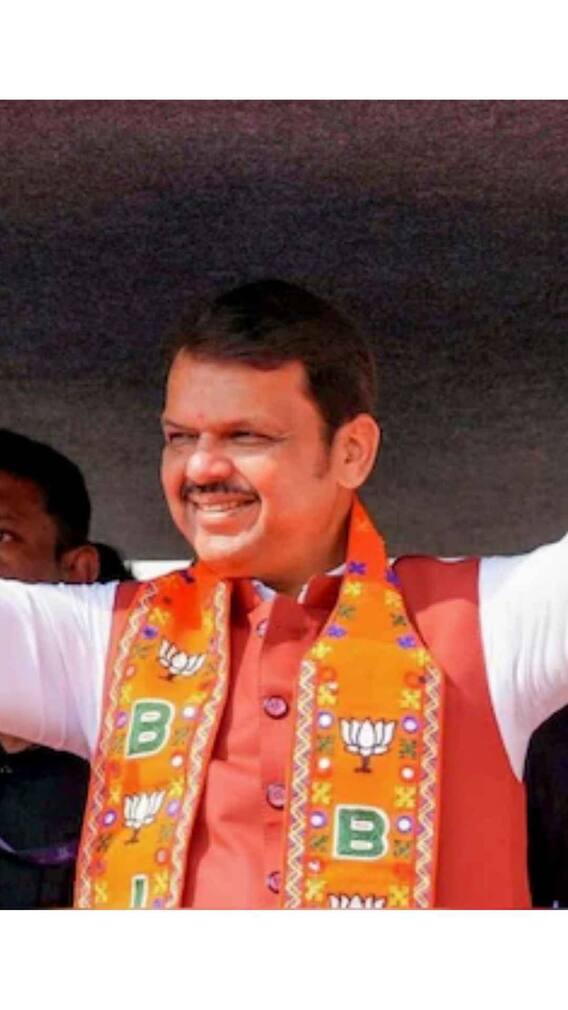 देवेंद्र फडणवीसांना गटनेतेपदी 'या' नेत्यांनी दिलं अनुमोदन