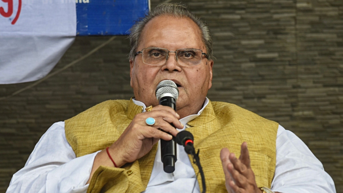 ‘बागी हो सकता हूं गद्दार नहीं..’, सोशल मीडिया पर ट्रोलिंग से भड़के सत्यपाल मलिक, दिया ये जवाब