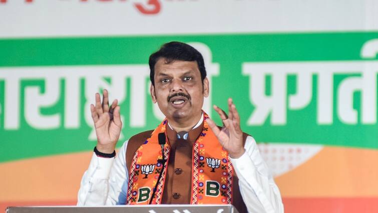 Devendra Fadnavis first reaction after elected Maharashtra New CM मुख्यमंत्री के नाम पर मुहर लगने के बाद देवेंद्र फडणवीस की पहली प्रतिक्रिया, 'चुनाव में एक बात सामने रखी, वो है...'