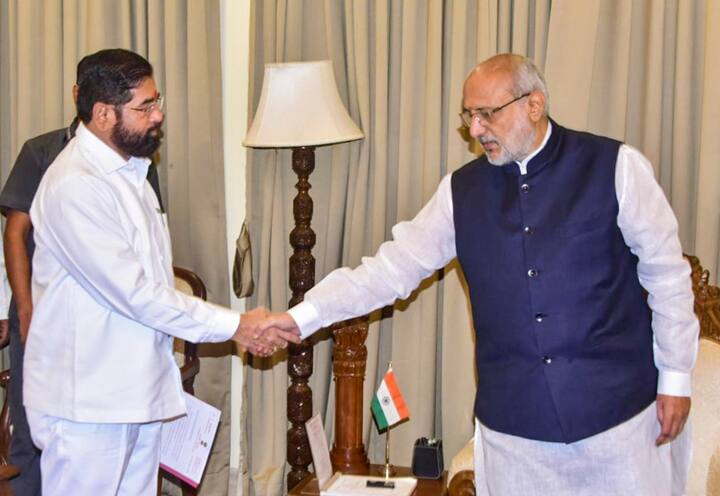 इससे पहले कई मौके ऐसे आए जब एकनाथ शिंदे मायूस नजर आए. उनके मन में एक बार फिर मुख्यमंत्री पद था लेकिन उनका ये सपना पूरा नहीं हो सका. उन्होंने इसके लिए कई कोशिशें भी कीं.