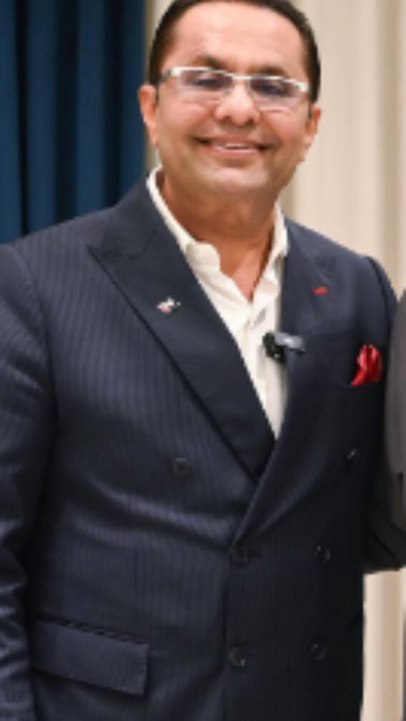 कोई फिल्मस्टार नहीं, ये शख्स है दुबई का सबसे अमीर भारतीय