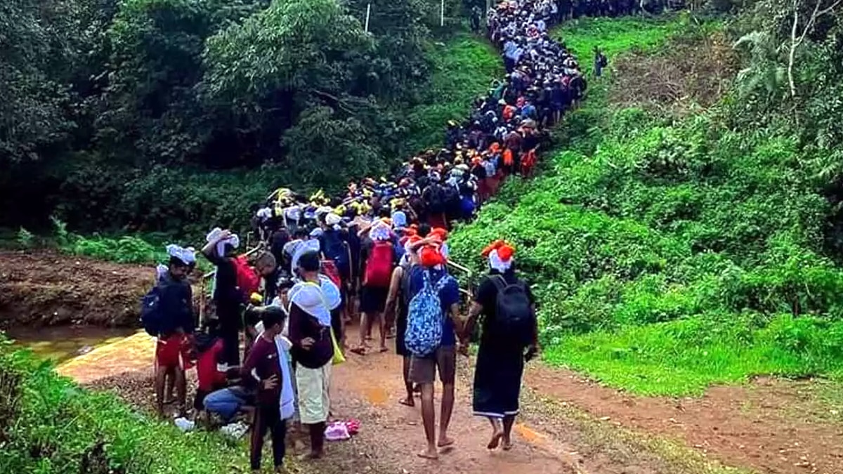 Sabarimala Periya Pathai:  “சாமியே சரணம் ஐயப்பா”... பக்தர்கள் விரும்பி செல்லும் பெரிய பாதையின் ரகசியம் தெரியுமா?