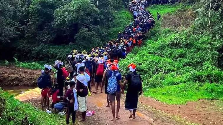 Sabarimala Periya Pathai Route Secret Behind Ayyappa Devotees Preferred Path TNN Sabarimala Periya Pathai:  “சாமியே சரணம் ஐயப்பா”... பக்தர்கள் விரும்பி செல்லும் பெரிய பாதையின் ரகசியம் தெரியுமா?