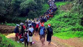 Sabarimala Periya Pathai Route Secret Behind Ayyappa Devotees Preferred Path TNN Sabarimala Periya Pathai:  “சாமியே சரணம் ஐயப்பா”... பக்தர்கள் விரும்பி செல்லும் பெரிய பாதையின் ரகசியம் தெரியுமா?