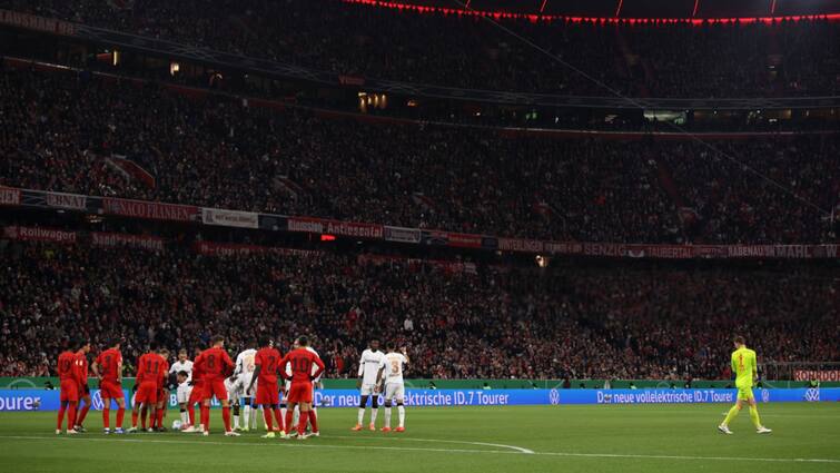 Manuel Neuer Receives Red-Card In Bayern Munich's Shocking Exit From DFB Pokal 2024-25