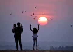 নতুন বছরে শনির প্রিয় হতে চলেছে তিন বিশেষ রাশি, সাবলীল জীবন কাটাবেন জাতক-জাতিকারা