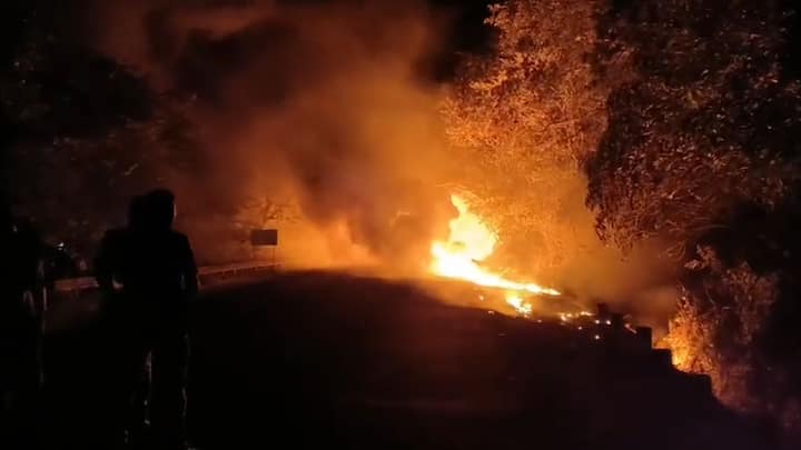 अपघातस्थळी कणकवली पोलीस रवाना झाले आहेत.