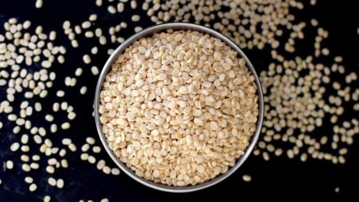 2. Urad Dal: Urad dal is an important ingredient in South Indian cuisine, used in dishes like dosa and idli batter. It adds texture, protein, and a nutty flavour to various recipes. (Image Source: Pinterest/sailu)