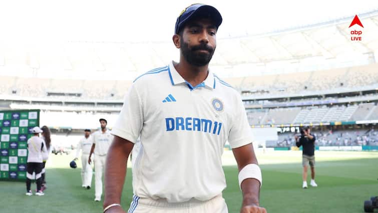 Jasprit Bumrah nominated for ICC Player of the Month after heroic performance in border gavaskar trophy 1st test ICC Player of the Month: মাসের সেরা ক্রিকেটার হওয়ার দৌড়ে যশপ্রীত বুমরার সঙ্গে লড়াইয়ে পাকিস্তানি ফাস্ট বোলারও