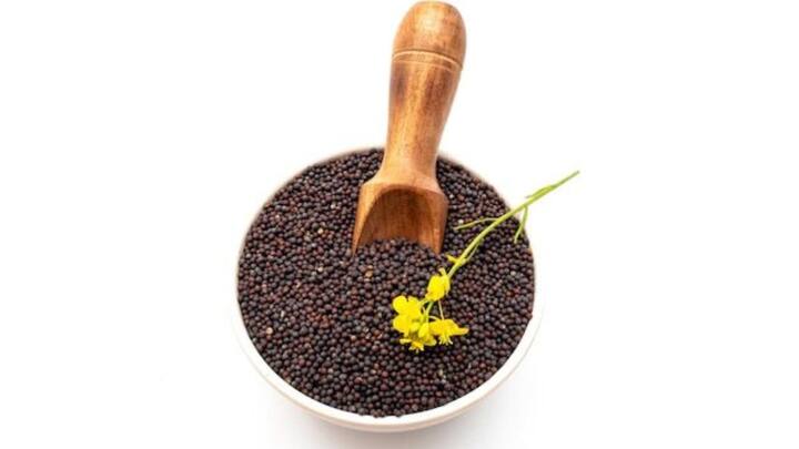 8. Mustard Seeds: Mustard seeds are used because of their slightly pungent flavour. They're often used in tempering dishes. They enhance the taste and aroma of all South Indian meals. (Image Source: Pinterest/freepik)