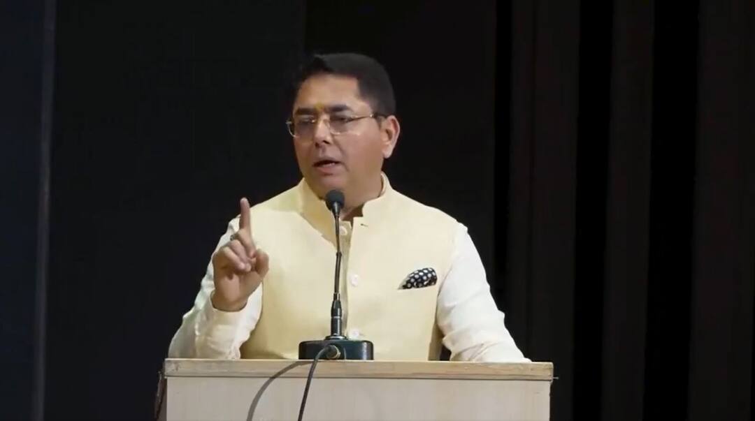 From January 1 Punjabis will not have to suffer the harassment of government offices Punjab News: 1 ਜਨਵਰੀ ਤੋਂ ਪੰਜਾਬੀਆਂ ਨੂੰ ਨਹੀਂ ਖਾਣੇ ਪੈਣਗੇ ਸਰਕਾਰੀ ਦਫ਼ਤਰਾਂ ਦੇ ਧੱਕੇ ! 95 ਨਵੀਆਂ ਸੇਵਾਵਾਂ ਹੋਣਗੀਆਂ ਆਨਲਾਈਨ, ਜਾਣੋ ਕੀ-ਕੀ ਮਿਲੇਗੀ ਸਹੂਲਤ ?