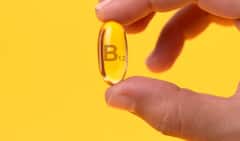 ક્યાં સમયે લેવો જોઈએ વિટામિન B12 નો ડોઝ ? જાણો લક્ષણ અને ફાયદા 