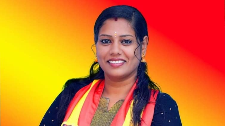 TVK executive who distributes ganja? Public siege at Superintendent of Police office - TNN இளைஞர்களை சீரழிக்கும் தவெக பெண் நிர்வாகி?  - சேலம் மக்களின் புகாரால் பரபரப்பு