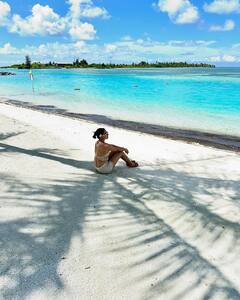 Zaara Yesmin Pics: બીચ કિનારે આ અભિનેત્રીએ આપ્યા સિઝલિંગ પોઝ, જુઓ ગ્લેમરસ તસવીરો