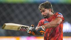 Nitish Kumar Reddy: বাবাকে কাঁদতে দেখে বদলে যায় জীবন, কীভাবে ভারতের জার্সিতে খেলার স্বপ্নপূরণ নীতীশ রেড্ডির?